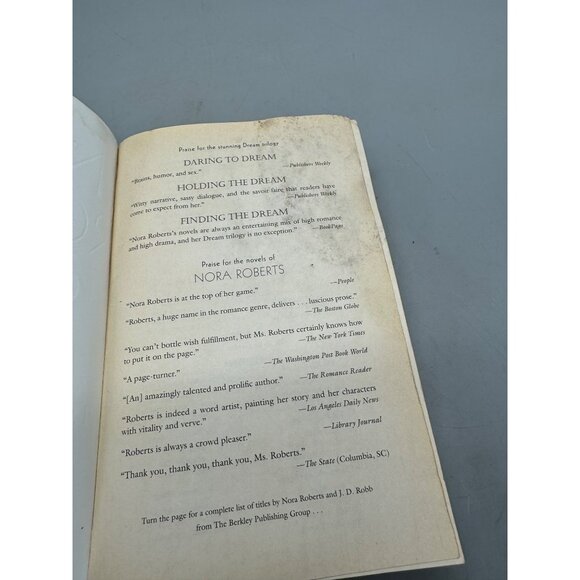 Nora Roberts "Lovers & Dreamers" Paperback Book 2005 English READ - Picture 7 of 9